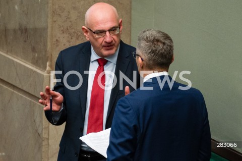  28.11.2023 WARSZAWA SEJM <br />
POSIEDZENIE SEJMU <br />
N/Z MICHAL OSTROWSKI MARCIN WARCHOL<br />
FOT. MARCIN BANASZKIEWICZ/FOTONEWS 