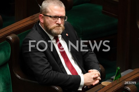  28.11.2023 WARSZAWA SEJM <br />
POSIEDZENIE SEJMU <br />
N/Z GRZEGORZ BRAUN<br />
FOT. MARCIN BANASZKIEWICZ/FOTONEWS 