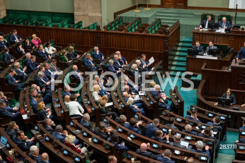  11.12.2023 WARSZAWA SEJM <br />
POSZIEDZENIE SEJMU<br />
WYBOR PREZESA RADY MINISTROW<br />
N/Z SEJM SALA POSIEDZEN SEJMU WIDOK VIEW POSLOWIE <br />
FOT. MARCIN BANASZKIEWICZ/FOTONEWS  