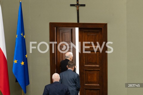  11.12.2023 WARSZAWA SEJM <br />
POSZIEDZENIE SEJMU<br />
WYBOR PREZESA RADY MINISTROW<br />
N/Z JAROSLAW KACZYNSKI MARIUSZ BLASZCZAK JACEK SASIN KRZYZ <br />
FOT. MARCIN BANASZKIEWICZ/FOTONEWS  