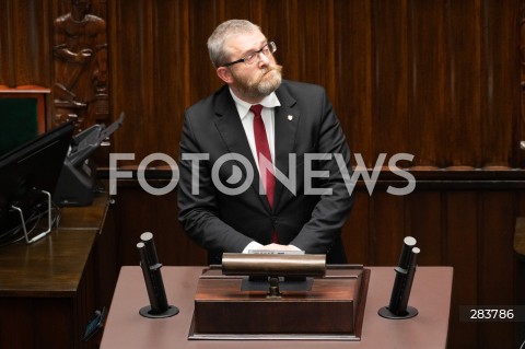  11.12.2023 WARSZAWA SEJM <br />
POSZIEDZENIE SEJMU<br />
WYBOR PREZESA RADY MINISTROW<br />
N/Z GRZEGORZ BRAUN<br />
FOT. MARCIN BANASZKIEWICZ/FOTONEWS  