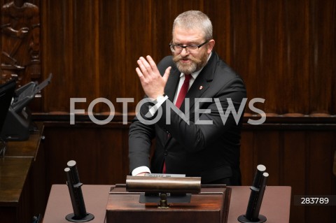  11.12.2023 WARSZAWA SEJM <br />
POSZIEDZENIE SEJMU<br />
WYBOR PREZESA RADY MINISTROW<br />
N/Z GRZEGORZ BRAUN<br />
FOT. MARCIN BANASZKIEWICZ/FOTONEWS  