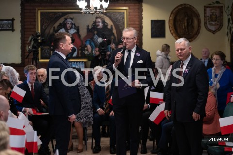  03.03.2024 ZIELONKA<br />
SPOTKANIE MARIUSZA BLASZCZAKA Z MIESZKANCAMI ZIELONKI<br />
#BADZMYRAZEM<br />
N/Z MARIUSZ BLASZCZAK ADAM LUBIAK MAREK SUSKI<br />
FOT. MARCIN BANASZKIEWICZ/FOTONEWS  