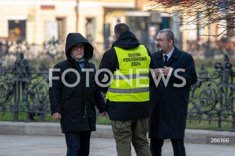  10.03.2024 WARSZAWA<br />
OBCHODY MIESIECZNICY SMOLENSKIEJ<br />
N/Z ZDZISLAW SIPIERA KAROL KARSKI<br />
FOT. MARCIN BANASZKIEWICZ/FOTONEWS  