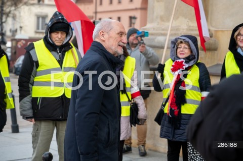  10.03.2024 WARSZAWA<br />
OBCHODY MIESIECZNICY SMOLENSKIEJ<br />
N/Z ANTONI MACIEREWICZ<br />
FOT. MARCIN BANASZKIEWICZ/FOTONEWS  