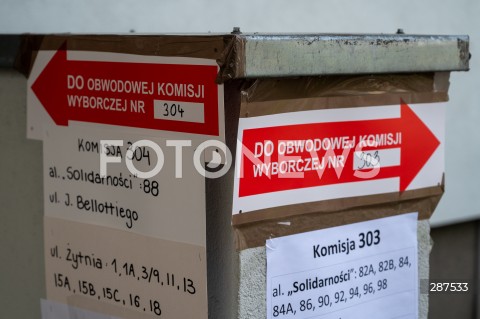  07.04.2024 WARSZAWA<br />
WYBORY SAMORZADOWE 2024<br />
N/Z KOMISJA WYBORCZA GLOSOWANIE<br />
FOT. MARCIN BANASZKIEWICZ/FOTONEWS  