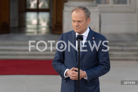  11.04.2024 WARSZAWA<br />
WIZYTA PRZEWODNICZACEGO RADY EUROPEJSKIEJ CHARLESA MICHELA<br />
<br />
THE PRESIDENT OF THE EUROPEAN COUNCIL CHARLES MICHEL VISITS WARSAW <br />
<br />
N/Z PREMIER DONALD TUSK<br />
FOT. MARCIN BANASZKIEWICZ/FOTONEWS 