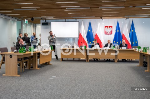  22.04.2024 WARSZAWA<br />
POSIEDZENIE KOMISJI SLEDCZEJ DS. AFERY WIZOWEJ<br />
N/Z KOMISJA SLEDCZA<br />
FOT. MARCIN BANASZKIEWICZ/FOTONEWS  