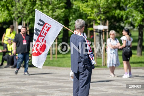  01.05.2024 WARSZAWA<br />
MARSZ LEWICY I OPZZ Z OKAZJI SWIETA PRACY<br />
NIECH SIE SWIECI 1 MAJA<br />
N/Z UCZESTNIK MARSZU<br />
FOT. MARCIN BANASZKIEWICZ/FOTONEWS  