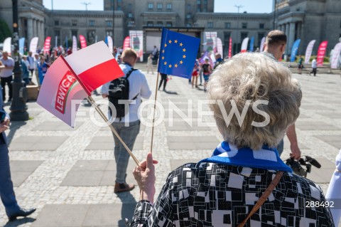  01.05.2024 WARSZAWA<br />
MARSZ LEWICY I OPZZ Z OKAZJI SWIETA PRACY<br />
NIECH SIE SWIECI 1 MAJA<br />
N/Z UCZESTNICY MARSZU<br />
FOT. MARCIN BANASZKIEWICZ/FOTONEWS  