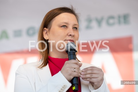  01.05.2024 WARSZAWA<br />
MARSZ LEWICY I OPZZ Z OKAZJI SWIETA PRACY<br />
NIECH SIE SWIECI 1 MAJA<br />
N/Z PAULINA PIECHNA WIECKIEWICZ<br />
FOT. MARCIN BANASZKIEWICZ/FOTONEWS  