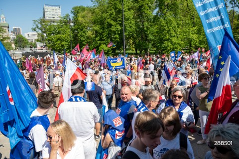 Marsz Lewicy z okazji Święta Pracy w Warszawie