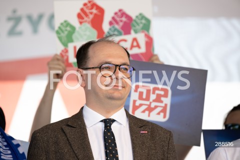  01.05.2024 WARSZAWA<br />
MARSZ LEWICY I OPZZ Z OKAZJI SWIETA PRACY<br />
NIECH SIE SWIECI 1 MAJA<br />
N/Z SEBASTIAN GAJEWSKI<br />
FOT. MARCIN BANASZKIEWICZ/FOTONEWS  