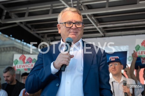  01.05.2024 WARSZAWA<br />
MARSZ LEWICY I OPZZ Z OKAZJI SWIETA PRACY<br />
NIECH SIE SWIECI 1 MAJA<br />
N/Z NICOLAS SCHMIT<br />
FOT. MARCIN BANASZKIEWICZ/FOTONEWS  