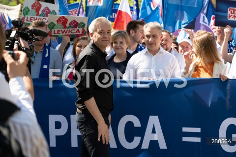  01.05.2024 WARSZAWA<br />
MARSZ LEWICY I OPZZ Z OKAZJI SWIETA PRACY<br />
NIECH SIE SWIECI 1 MAJA<br />
N/Z ROBERT BIEDRON KRZYSZTOF GAWKOWSKI<br />
FOT. MARCIN BANASZKIEWICZ/FOTONEWS  