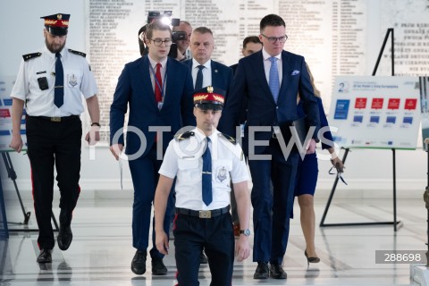  08.05.2024 WARSZAWA<br />
KONFERENCJA PRASOWA MARSZALKA SEJMU SZYMONA HOLOWNI<br />
N/Z SZYMON HOLOWNIA<br />
FOT. MARCIN BANASZKIEWICZ/FOTONEWS 