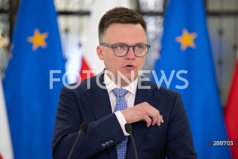  08.05.2024 WARSZAWA<br />
KONFERENCJA PRASOWA MARSZALKA SEJMU SZYMONA HOLOWNI<br />
N/Z SZYMON HOLOWNIA<br />
FOT. MARCIN BANASZKIEWICZ/FOTONEWS 