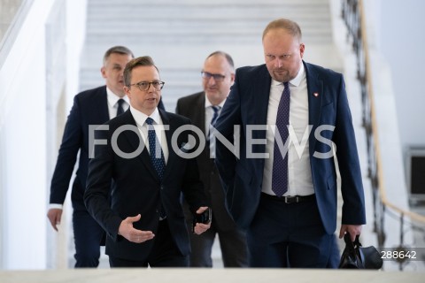  08.05.2024 WARSZAWA<br />
POSIEDZENIE SEJMU RP<br />
N/Z DARIUSZ JONSKI WITOLD ZEMBACZYNSKI<br />
FOT. MARCIN BANASZKIEWICZ/FOTONEWS 