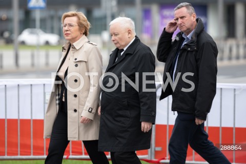  10.05.2024 WARSZAWA <br />
MIESIECZNICA SMOLENSKA <br />
OBCHODY MIESIECZNICY SMOLENSKIEJ <br />
N/Z JAROSLAW KACZYNSKI JADWIGA WISNIEWSKA<br />
FOT. MARCIN BANASZKIEWICZ/FOTONEWS  