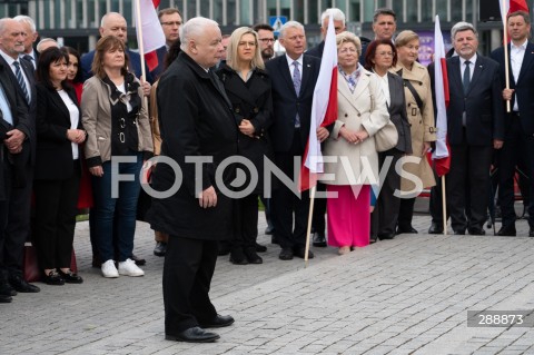  10.05.2024 WARSZAWA <br />
MIESIECZNICA SMOLENSKA <br />
OBCHODY MIESIECZNICY SMOLENSKIEJ <br />
N/Z JAROSLAW KACZYNSKI<br />
FOT. MARCIN BANASZKIEWICZ/FOTONEWS  