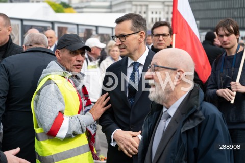  10.05.2024 WARSZAWA <br />
MIESIECZNICA SMOLENSKA <br />
OBCHODY MIESIECZNICY SMOLENSKIEJ <br />
N/Z MATEUSZ MORAWIECKI<br />
FOT. MARCIN BANASZKIEWICZ/FOTONEWS  