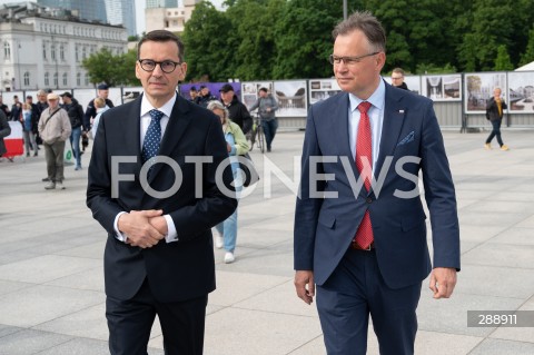  10.05.2024 WARSZAWA <br />
MIESIECZNICA SMOLENSKA <br />
OBCHODY MIESIECZNICY SMOLENSKIEJ <br />
N/Z MATEUSZ MORAWIECKI ARKADIUSZ MULARCZYK<br />
FOT. MARCIN BANASZKIEWICZ/FOTONEWS  