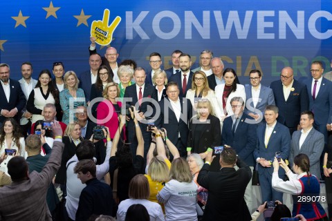  11.05.2024 WARSZAWA<br />
KONWENCJA WYBORCZA TRZECIEJ DROGI<br />
WYBORY DO PARLAMENTU EUROPEJSKIEGO<br />
N/Z TRZECIA DROGA PSL POLSKIE STRONNICTWO LUDOWE POLSKA 2050 SZYMONA HOLOWNI<br />
FOT. MARCIN BANASZKIEWICZ/FOTONEWS  