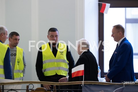  15.05.2024 WARSZAWA<br />
PROTEST ROLNIKOW W SEJMIE<br />
N/Z JAROSLAW KACZYNSKI ROBERT TELUS ROLNICY<br />
FOT. MARCIN BANASZKIEWICZ/FOTONEWS  