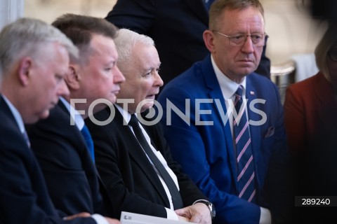  15.05.2024 WARSZAWA<br />
PROTEST ROLNIKOW W SEJMIE<br />
N/Z JAROSLAW KACZYNSKI ROBERT TELUS MARIUSZ BLASZCZAK MAREK SUSKI<br />
FOT. MARCIN BANASZKIEWICZ/FOTONEWS  