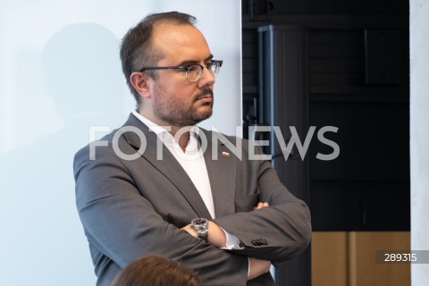  16.05.2024 WARSZAWA<br />
POSIEDZENIE SEJMOWEJ KOMISJI SLEDCZEJ DS. WYBOROW KOPERTOWYCH<br />
N/Z PAWEL JABLONSKI<br />
FOT. MARCIN BANASZKIEWICZ/FOTONEWS  