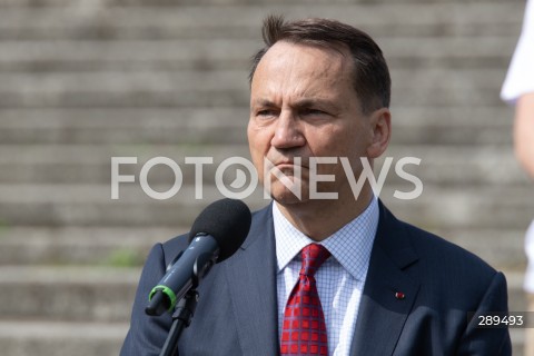  25.05.2024 WARSZAWA<br />
KONFERENCJA PRASOWA RADOSLAWA SIKORSKIEGO I ANDRZEJA HALICKIEGO<br />
N/Z RADOSLAW SIKORSKI<br />
FOT. MARCIN BANASZKIEWICZ/FOTONEWS  