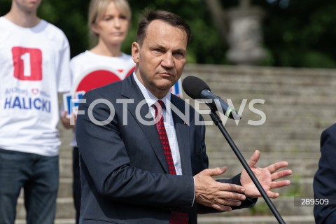  25.05.2024 WARSZAWA<br />
KONFERENCJA PRASOWA RADOSLAWA SIKORSKIEGO I ANDRZEJA HALICKIEGO<br />
N/Z RADOSLAW SIKORSKI<br />
FOT. MARCIN BANASZKIEWICZ/FOTONEWS  