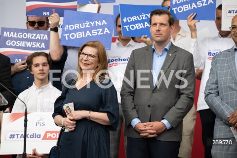  26.05.2024 OTWOCK<br />
SPOTKANIE PREZESA PIS Z MIESZKANCAMI<br />
PIKNIK WYBORCZY MALGORZATY GOSIEWSKIEJ<br />
N/Z MALGORZATA GOSIEWSKA TOBIASZ BOCHENSKI<br />
FOT. MARCIN BANASZKIEWICZ/FOTONEWS  