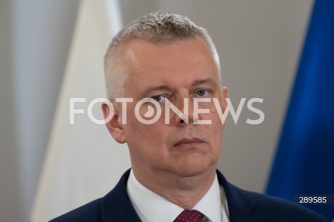  28.05.2024 WARSZAWA<br />
KONFERENCJA PRASOWA ADAMA BODNARA I TOMASZA SIEMONIAKA<br />
N/Z TOMASZ SIEMONIAK<br />
FOT. MARCIN BANASZKIEWICZ/FOTONEWS  