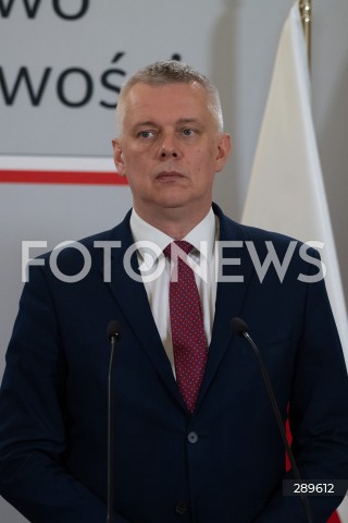  28.05.2024 WARSZAWA<br />
KONFERENCJA PRASOWA ADAMA BODNARA I TOMASZA SIEMONIAKA<br />
N/Z TOMASZ SIEMONIAK<br />
FOT. MARCIN BANASZKIEWICZ/FOTONEWS  