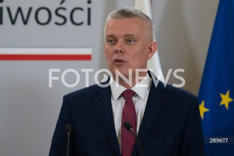  28.05.2024 WARSZAWA<br />
KONFERENCJA PRASOWA ADAMA BODNARA I TOMASZA SIEMONIAKA<br />
N/Z TOMASZ SIEMONIAK<br />
FOT. MARCIN BANASZKIEWICZ/FOTONEWS  