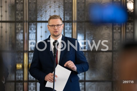  29.05.2024 WARSZAWA<br />
KONFERENCJA PRASOWA POLITYKOW SUWERENNEJ POLSKI<br />
FUNDUSZ SPRAWIEDLIWOSCI<br />
N/Z MICHAL WOS<br />
FOT. MARCIN BANASZKIEWICZ/FOTONEWS  