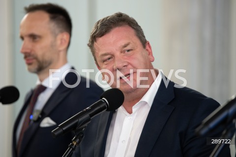  29.05.2024 WARSZAWA<br />
KONFERENCJA PRASOWA POLITYKOW SUWERENNEJ POLSKI<br />
FUNDUSZ SPRAWIEDLIWOSCI<br />
N/Z MICHAL WOJCIK<br />
FOT. MARCIN BANASZKIEWICZ/FOTONEWS  