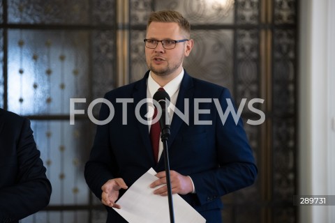  29.05.2024 WARSZAWA<br />
KONFERENCJA PRASOWA POLITYKOW SUWERENNEJ POLSKI<br />
FUNDUSZ SPRAWIEDLIWOSCI<br />
N/Z MICHAL WOS<br />
FOT. MARCIN BANASZKIEWICZ/FOTONEWS  