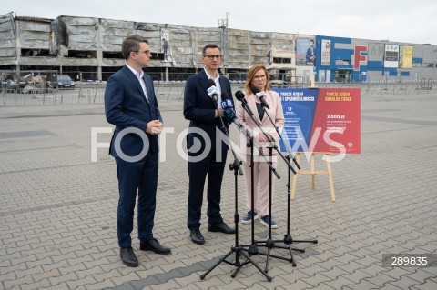  04.06.2024 WARSZAWA<br />
KONFERENCJA PRASOWA POLITYKOW PIS PRZED CENTRUM HANDLOWYM MARYWILSKA 44<br />
N/Z PIOTR MULLER MATEUSZ MORAWIECKI MALGORZATA GOSIEWSKA<br />
FOT. MARCIN BANASZKIEWICZ/FOTONEWS  