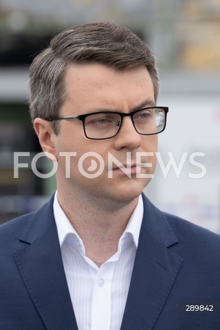  04.06.2024 WARSZAWA<br />
KONFERENCJA PRASOWA POLITYKOW PIS PRZED CENTRUM HANDLOWYM MARYWILSKA 44<br />
N/Z PIOTR MULLER<br />
FOT. MARCIN BANASZKIEWICZ/FOTONEWS  