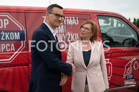  04.06.2024 WARSZAWA<br />
KONFERENCJA PRASOWA POLITYKOW PIS PRZED CENTRUM HANDLOWYM MARYWILSKA 44<br />
N/Z MATEUSZ MORAWIECKI MALGORZATA GOSIEWSKA<br />
FOT. MARCIN BANASZKIEWICZ/FOTONEWS  