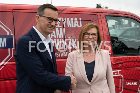  04.06.2024 WARSZAWA<br />
KONFERENCJA PRASOWA POLITYKOW PIS PRZED CENTRUM HANDLOWYM MARYWILSKA 44<br />
N/Z MATEUSZ MORAWIECKI MALGORZATA GOSIEWSKA<br />
FOT. MARCIN BANASZKIEWICZ/FOTONEWS  