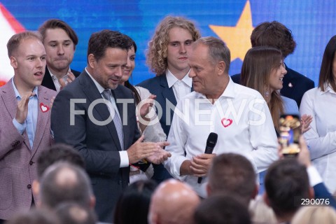  09.06.2024 WARSZAWA<br />
WYBORY DO PARLAMENTU EUROPEJSKIEGO<br />
WIECZOR WYBORCZY KKW PLATFORMA OBYWATELSKA<br />
N/Z RAFAL TRZASKOWSKI DONALD TUSK<br />
FOT. ANTONI BYSZEWSKI/FOTONEWS 