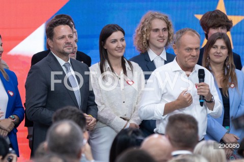  09.06.2024 WARSZAWA<br />
WYBORY DO PARLAMENTU EUROPEJSKIEGO<br />
WIECZOR WYBORCZY KKW PLATFORMA OBYWATELSKA<br />
N/Z RAFAL TRZASKOWSKI DONALD TUSK<br />
FOT. ANTONI BYSZEWSKI/FOTONEWS 