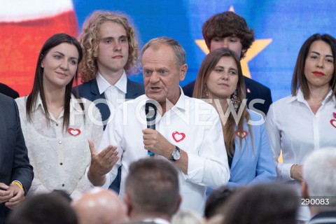  09.06.2024 WARSZAWA<br />
WYBORY DO PARLAMENTU EUROPEJSKIEGO<br />
WIECZOR WYBORCZY KKW PLATFORMA OBYWATELSKA<br />
N/Z DONALD TUSK<br />
FOT. ANTONI BYSZEWSKI/FOTONEWS 