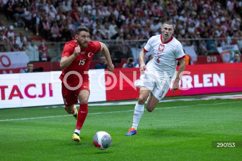  10.06.2024 WARSZAWA<br />
MECZ TOWARSZYSKI POLSKA - TURCJA NA PGE NARODOWYM W WARSZAWIE<br />
N/Z SALIH OZCAN JAKUB PIOTRKOWSKI<br />
FOT. ANTONI BYSZEWSKI/FOTONEWS 