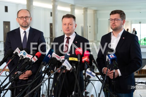  14.06.2024 WARSZAWA<br />
KONFERENCJA PRASOWA POLITYKOW PIS W SEJMIE<br />
N/Z MARCIN PRZYDACZ MARIUSZ BLASZCZAK ANDRZEJ SLIWKA<br />
FOT. MARCIN BANASZKIEWICZ/FOTONEWS  