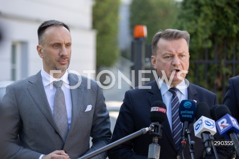  17.06.2024 WARSZAWA<br />
KONFERENCJA PRASOWA POLITYKOW PIS PRZED KOMENDA GLOWNA STRAZY GRANICZNEJ<br />
N/Z JANUSZ KOWALSKI MARIUSZ BLASZCZAK<br />
FOT. ANTONI BYSZEWSKI/FOTONEWS 