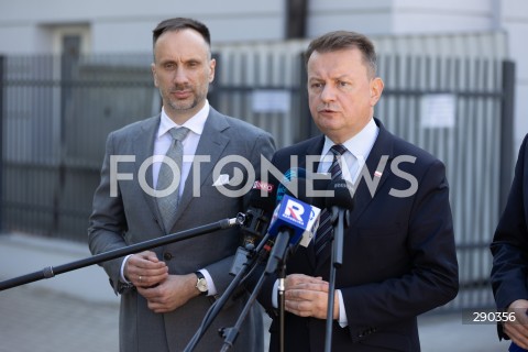  17.06.2024 WARSZAWA<br />
KONFERENCJA PRASOWA POLITYKOW PIS PRZED KOMENDA GLOWNA STRAZY GRANICZNEJ<br />
N/Z JANUSZ KOWALSKI MARIUSZ BLASZCZAK<br />
FOT. ANTONI BYSZEWSKI/FOTONEWS 